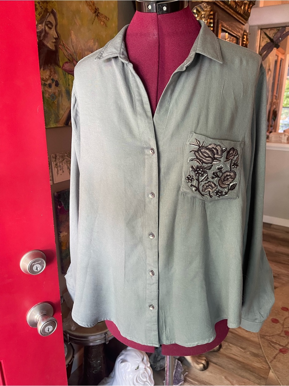 Rock & Republic Women’s Sage Green Button-Down Shirt with Embroidered Pocket